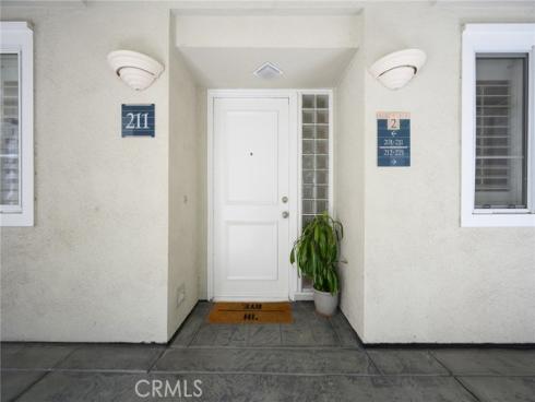 2243  Martin  211 , Irvine, CA