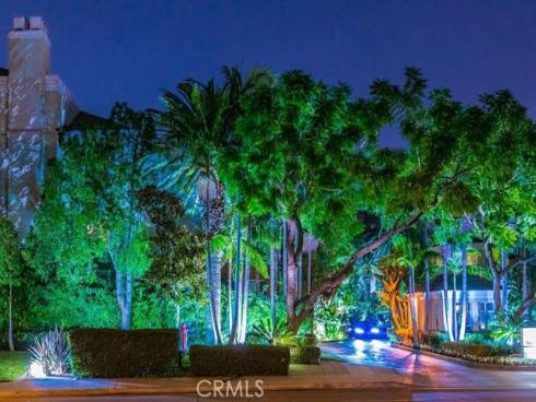 2243  Martin  211 , Irvine, CA