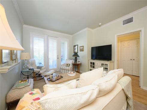 2243  Martin  211 , Irvine, CA