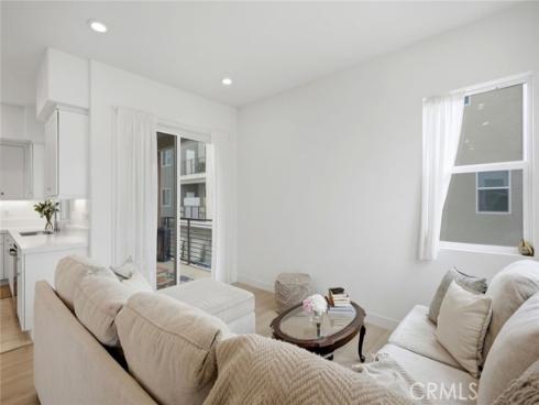 175  Sash  , Irvine, CA