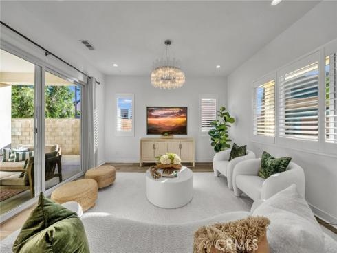 446  Chorus  , Irvine, CA