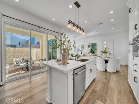 446  Chorus  , Irvine, CA