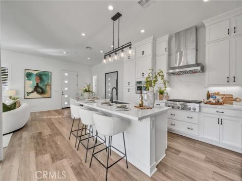 446  Chorus  , Irvine, CA