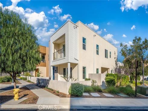 446  Chorus  , Irvine, CA