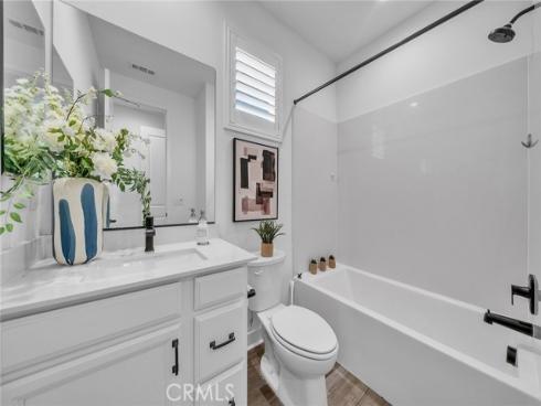 446  Chorus  , Irvine, CA