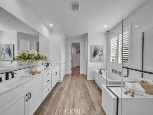 446  Chorus  , Irvine, CA