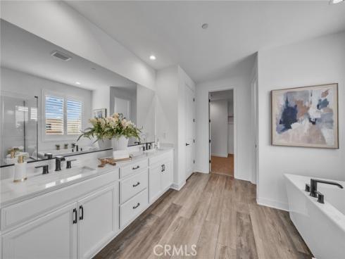 446  Chorus  , Irvine, CA