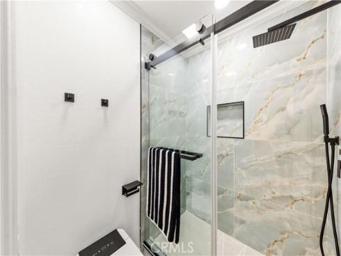 54  Willow Tree  , Irvine, CA