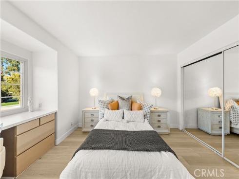 54  Willow Tree  , Irvine, CA