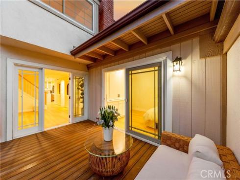 54  Willow Tree  , Irvine, CA