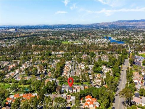 54  Willow Tree  , Irvine, CA