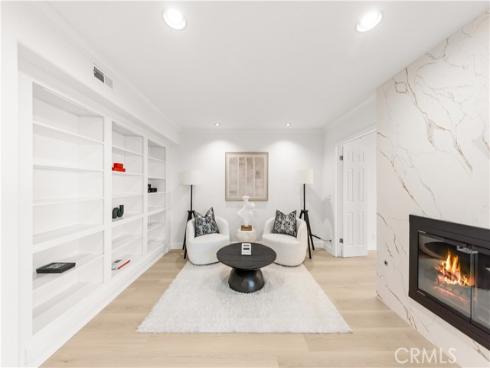 54  Willow Tree  , Irvine, CA