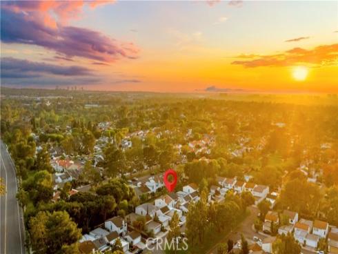 54  Willow Tree  , Irvine, CA