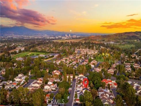 54  Willow Tree  , Irvine, CA