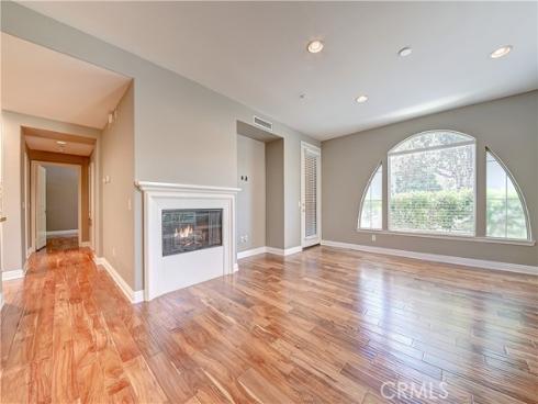 135  Pathway  , Irvine, CA