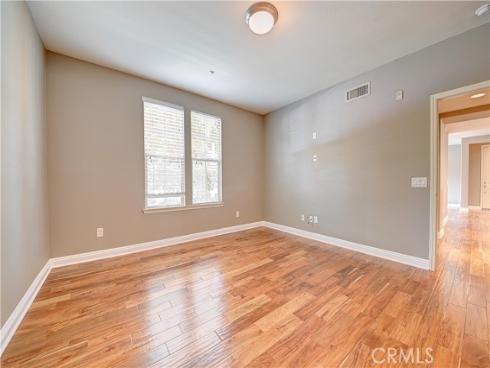 135  Pathway  , Irvine, CA