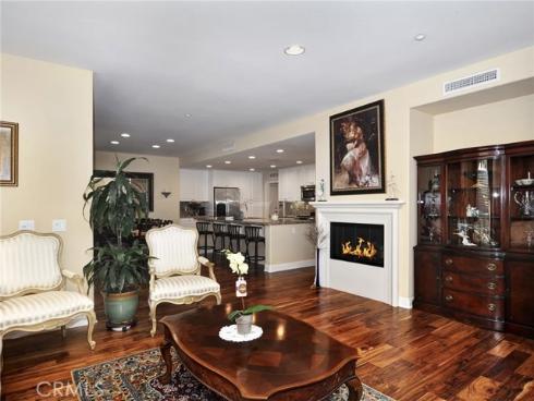 135  Pathway  , Irvine, CA