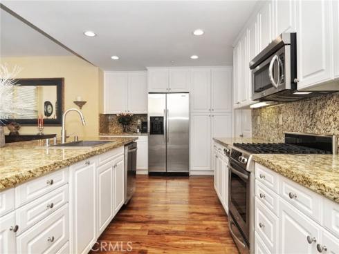 135  Pathway  , Irvine, CA