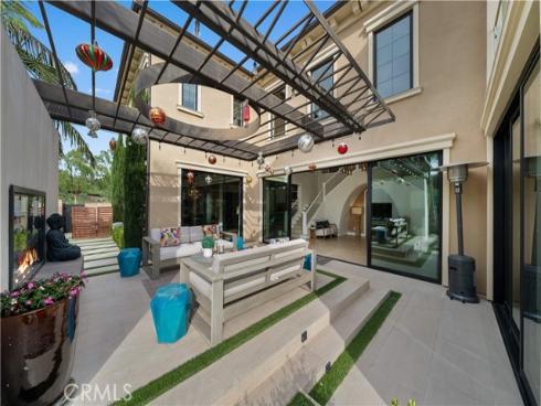 100  Boulder Pass  , Irvine, CA