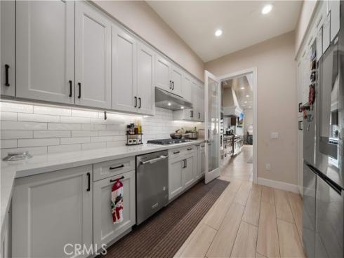 100  Boulder Pass  , Irvine, CA