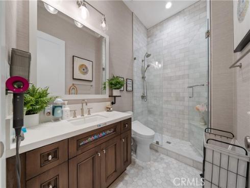 100  Boulder Pass  , Irvine, CA