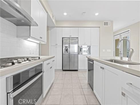 199  Bowery  , Irvine, CA