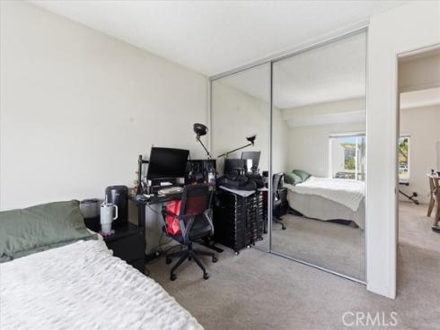 44  Fallbrook  , Irvine, CA