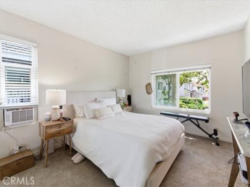 44  Fallbrook  , Irvine, CA