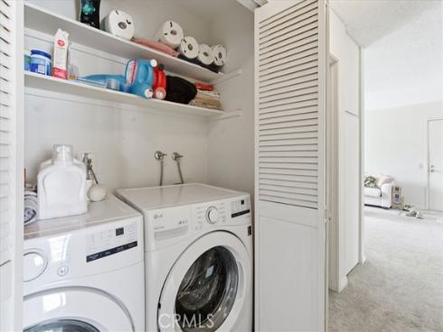 44  Fallbrook  , Irvine, CA