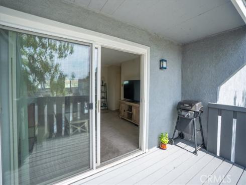 44  Fallbrook  , Irvine, CA