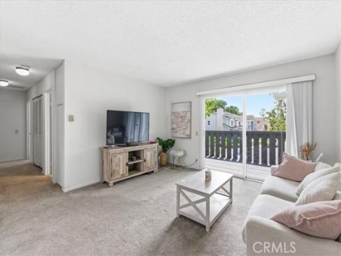 44  Fallbrook  , Irvine, CA