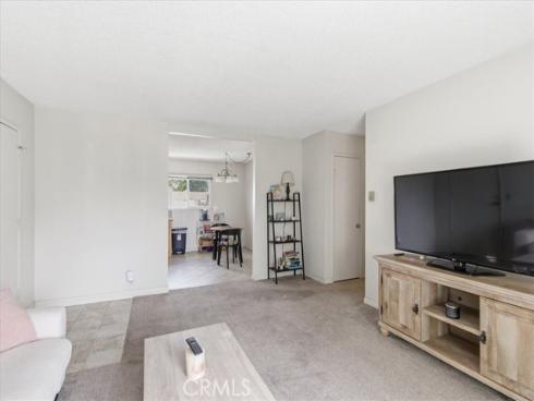 44  Fallbrook  , Irvine, CA