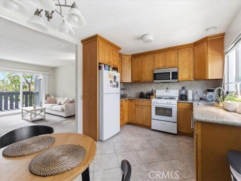 44  Fallbrook  , Irvine, CA