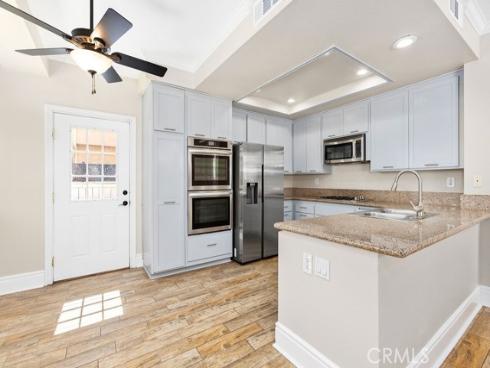 6  Aprilla  , Irvine, CA