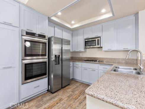 6  Aprilla  , Irvine, CA