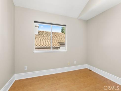 6  Aprilla  , Irvine, CA