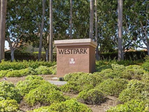 6  Aprilla  , Irvine, CA