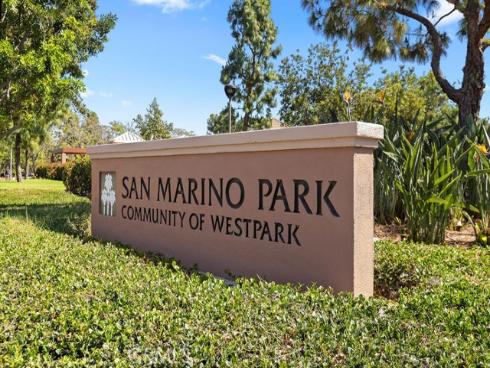 6  Aprilla  , Irvine, CA