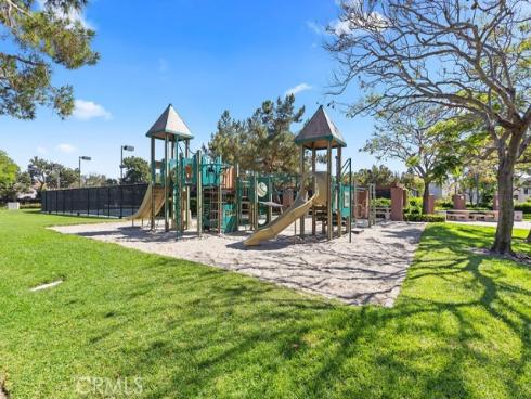 6  Aprilla  , Irvine, CA