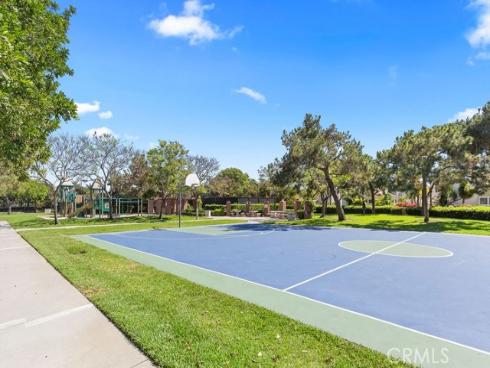 6  Aprilla  , Irvine, CA