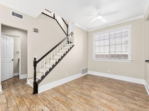 6  Aprilla  , Irvine, CA