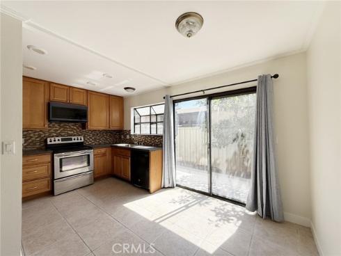 231  Springview  , Irvine, CA