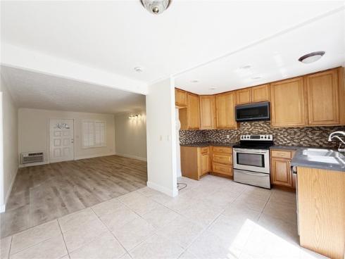 231  Springview  , Irvine, CA