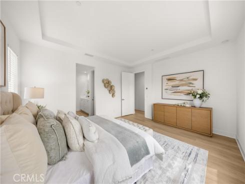 111  Grazie  , Irvine, CA