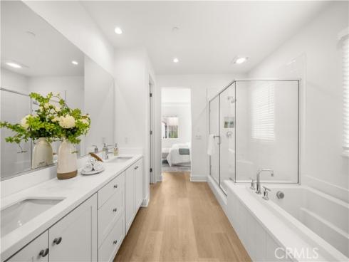 111  Grazie  , Irvine, CA