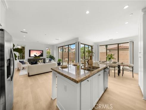 111  Grazie  , Irvine, CA