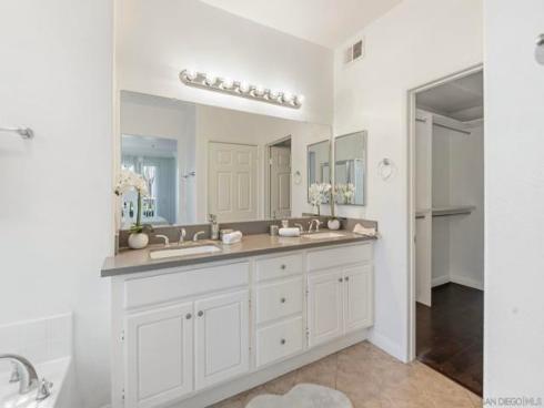 6  taquitz  , Irvine, CA