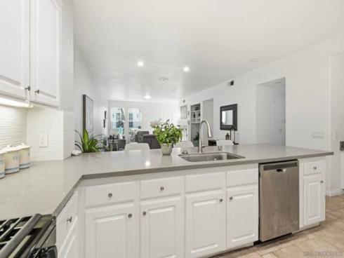 6  taquitz  , Irvine, CA