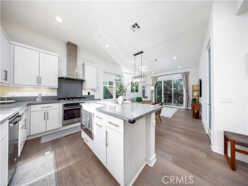 109  Newall  , Irvine, CA