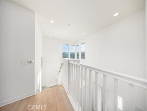 109  Newall  , Irvine, CA